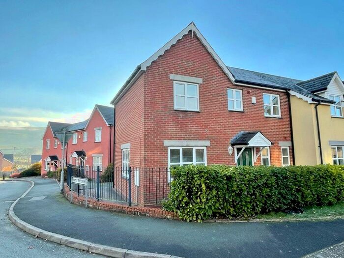 3 Bedroom Terraced House For Sale In Nant Rhyd-Hir, Rhayader, Powys, LD6