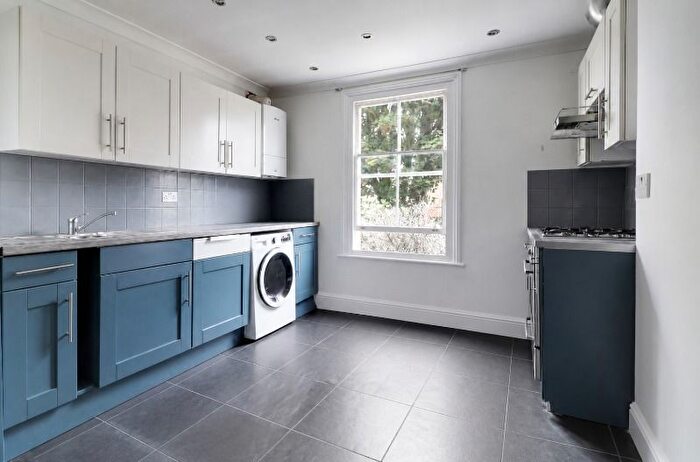 3 Bedroom Property For Sale In Northbrook Road, Bowes Park, London, N22
