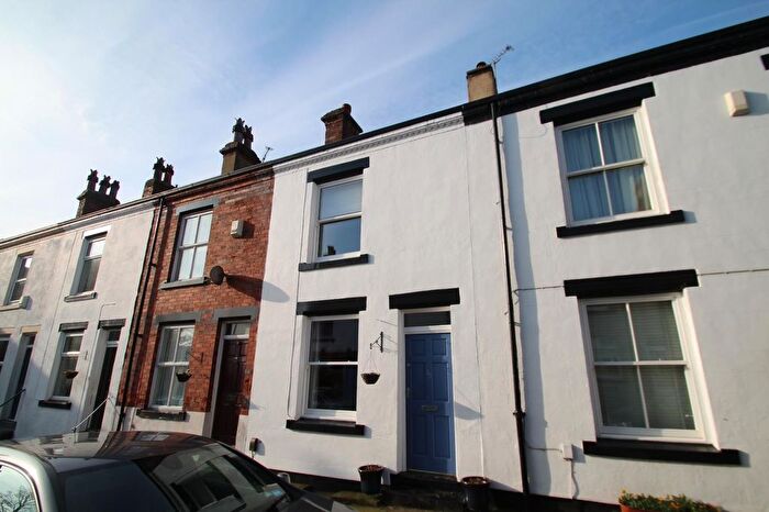 3 Bedroom Terraced House To Rent In Victoria Street, Leeds, West Yorkshire, Uk, LS7