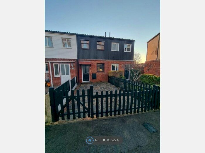 2 Bedroom Terraced House To Rent In Daltons Fen, Pitsea, Basildon, SS13