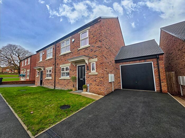 3 Bedroom Semi Detached House For Sale In Paddock Close, Brierley, Barnsley, S72