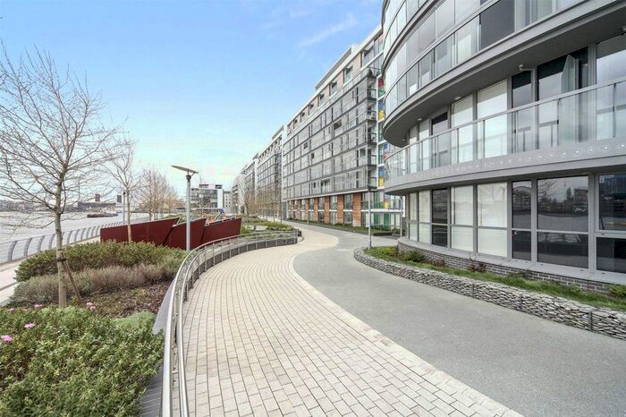 1 Bedroom Flat To Rent In Dowells Street, London, SE10