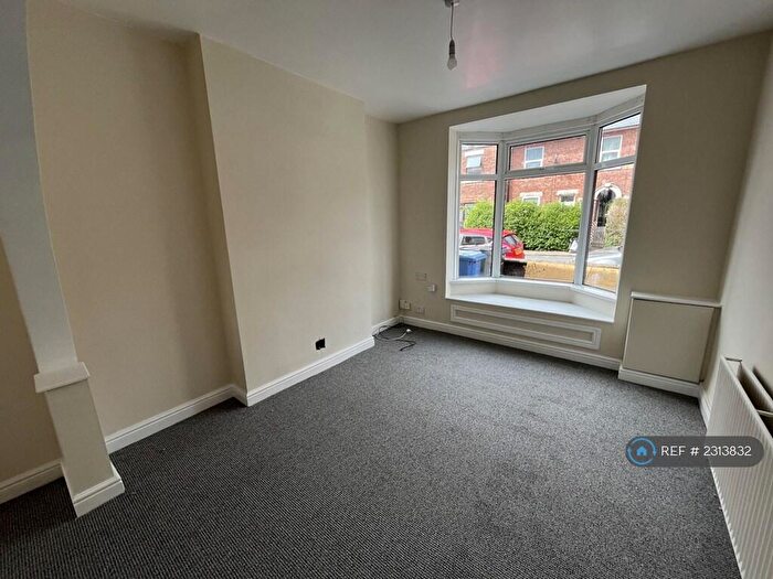2 Bedroom Semi-Detached House To Rent In Grey Street, Gainsborough, DN21