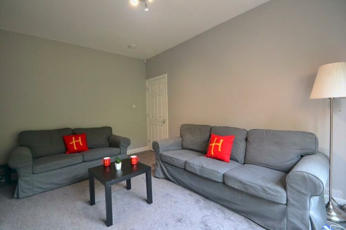 6 Bedroom Semi-Detached House To Rent In Lace Street, Dunkirk, Nottingham, NG7