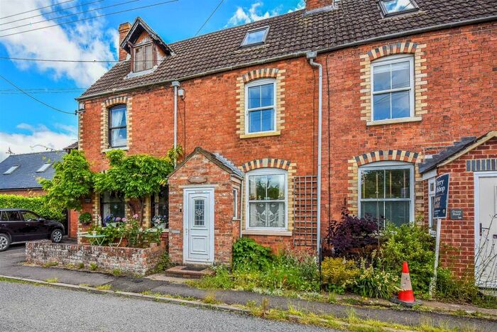 2 Bedroom Cottage For Sale In Purton, Berkeley, GL13