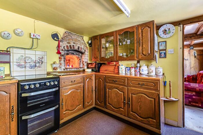 2 Bedroom Detached House For Sale In Jumps Road, Churt, Farnham, Surrey, GU10
