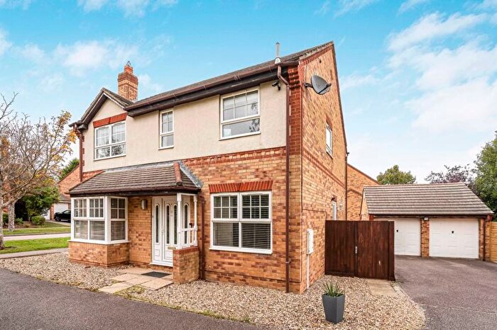 4 Bedroom Detached House For Sale In Bowland Drive, Emerson Valley, Milton Keynes, MK4