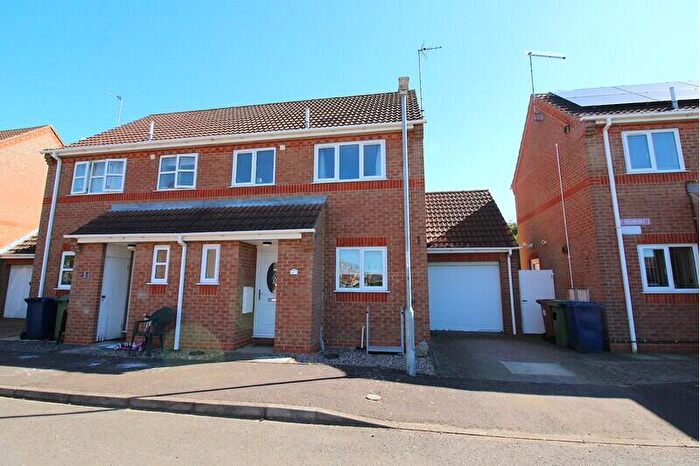 3 Bedroom Semi Detached House For Sale In Viking Way, Whittlesey, Cambs, PE7