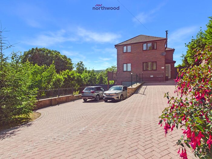 4 Bedroom Detached House For Sale In Mostyn Road, Wrexham, LL11