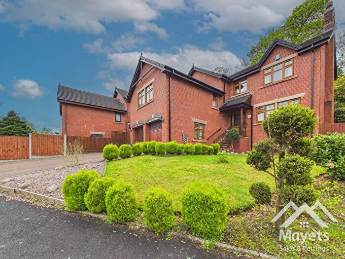 5 Bedroom Detached House To Rent In Eden Park, Blackburn. Lancs., BB2