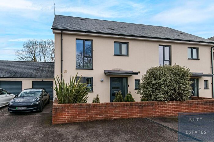 3 Bedroom Semi Detached House For Sale In Cobley Court, Exeter, EX4