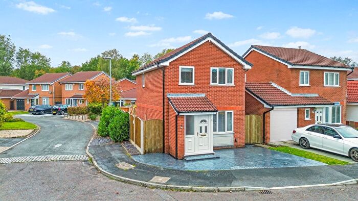 3 Bedroom Detached House For Sale In Lockerbie Close, Warrington, WA2