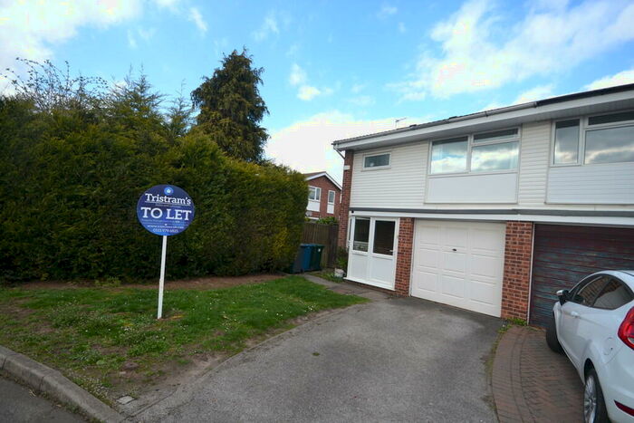 3 Bedroom Semi-Detached House To Rent In Nearsby Drive, West Bridgford, NG2