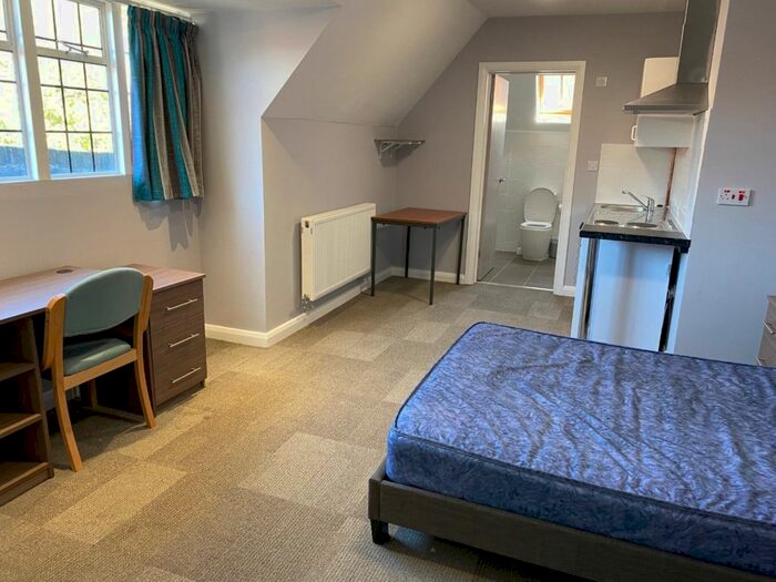 1 Bedroom Studio To Rent In Weoley Park Road, Selly Oak, Birmingham, B29