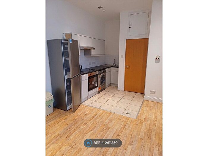 1 Bedroom Flat To Rent In Cambrian Place, Swansea, SA1