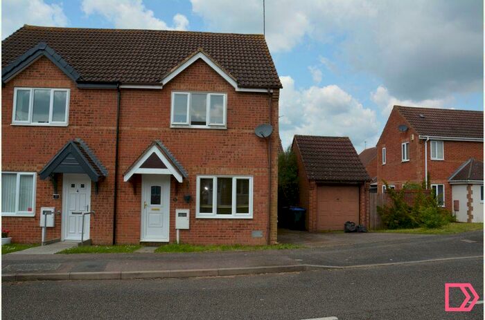 3 Bedroom Semi-Detached House To Rent In Granary Close, East Hunsbury, Northampton, Northamptonshire, NN4