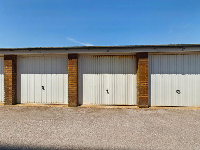 2 Bedroom Flat For Sale In West End Way, Lancing, BN15