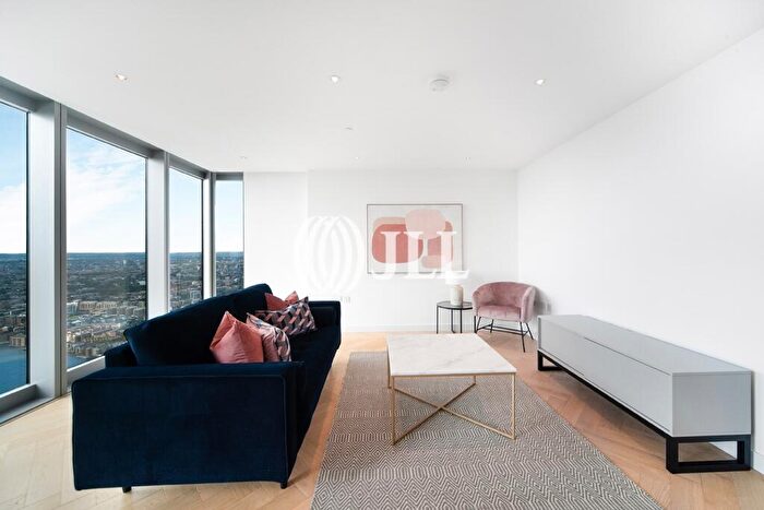 2 Bedroom Apartment For Sale In Landmark Pinnacle, Marsh Wall, E14