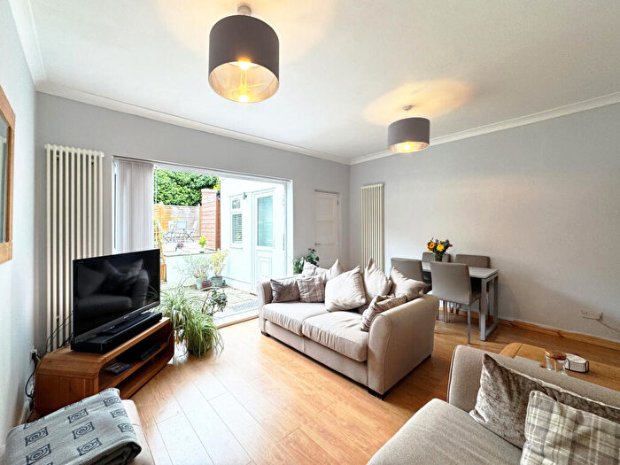 3 Bedroom Terraced House For Sale In Liddon Road, Bromley, BR1
