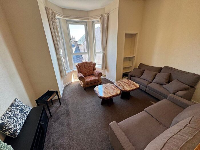 5 Bedroom Flat To Rent In D, Step Row, Dundee, DD2