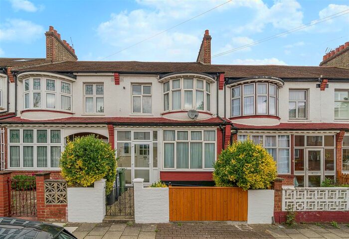 1 Bedroom Flat To Rent In Trelawn Road, Brixton, SW2