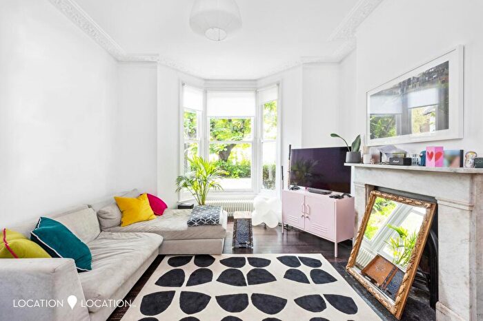 4 Bedroom Terraced House To Rent In Narford Road, London, E5