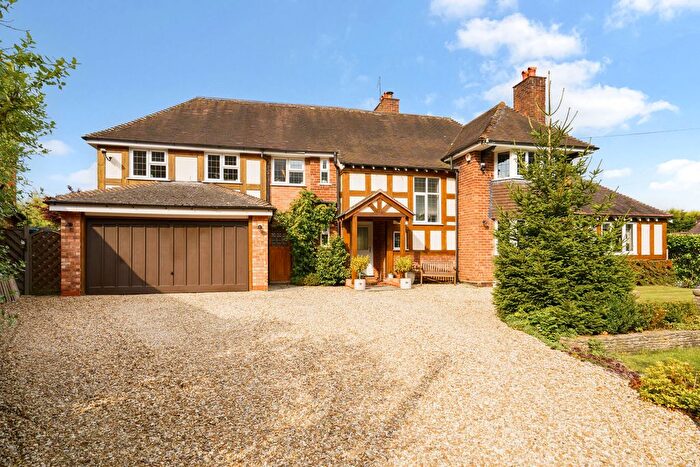 4 Bedroom Detached House For Sale In Tanners Green Lane, Birmingham, B47