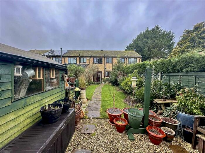 3 Bedroom Mews For Sale In Leaside, Stoke Goldington, MK16