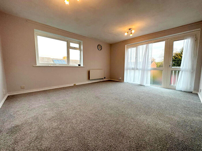 1 Bedroom Flat To Rent In Meldrum Close, Orpington, BR5