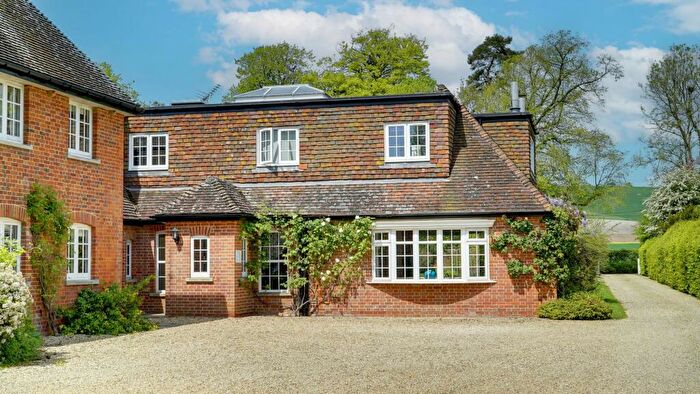 5 Bedroom Link Detached House For Sale In West Stowell, Marlborough, SN8