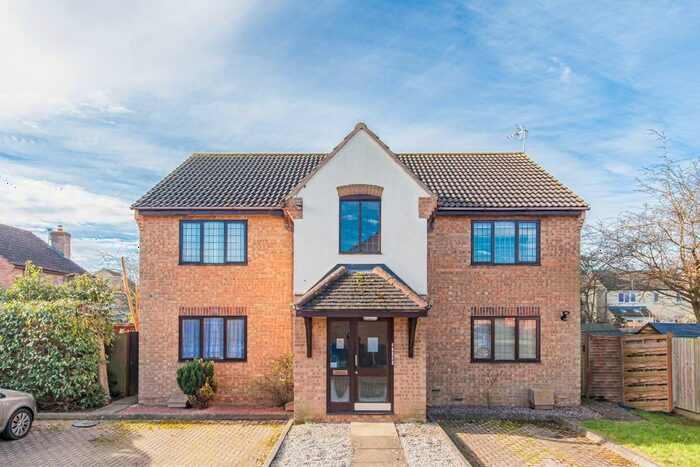 1 Bedroom Flat To Rent In Lapwing Close, Bicester, OX26