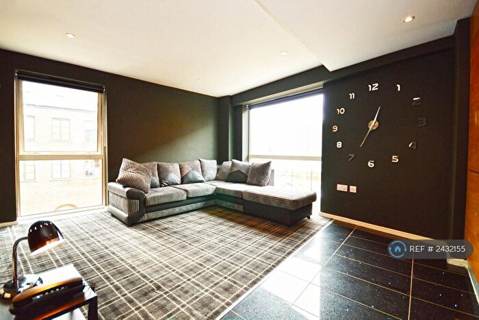 2 Bedroom Flat To Rent In Trinity One, Leeds, LS9