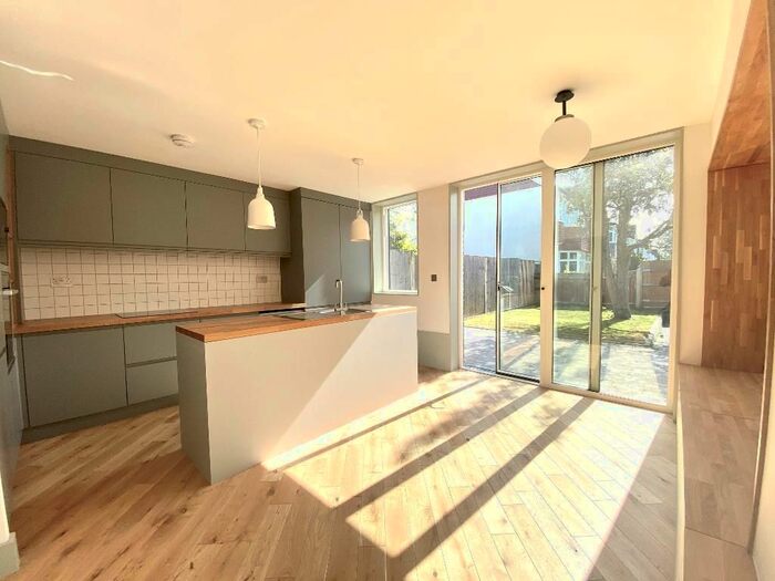 3 Bedroom End Of Terrace House To Rent In Lucien Road, Wimbledon Park, London, SW19