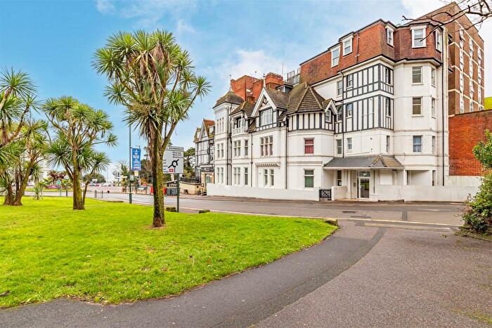 2 Bedroom Flat To Rent In County Heights, Hinton Road, Bournemouth, BH1