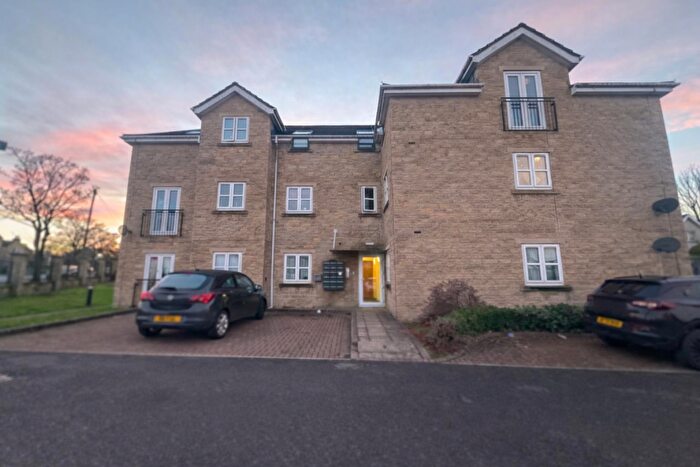 2 Bedroom Apartment To Rent In Harrogate Road, Bradford, BD2
