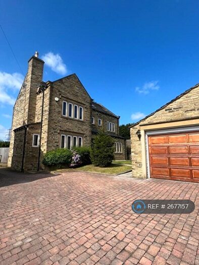 5 Bedroom Detached House To Rent In Halifax Road, Halifax, HX3