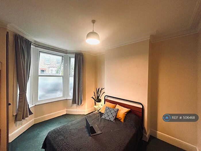 7 Bedroom Terraced House To Rent In Alloa Road, London, SE8