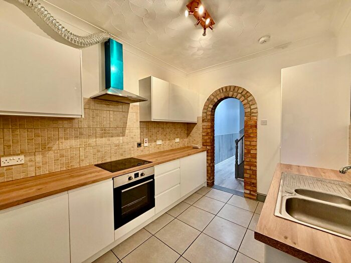 3 Bedroom Terraced House To Rent In Newcome Road, Portsmouth, PO1