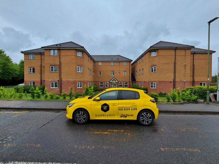2 Bedroom Flat To Rent In Cranwell Court, Field Mead, NW9