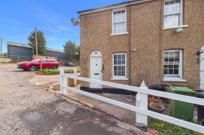 2 Bedroom End Of Terrace House To Rent In St. Margarets Road, South Darenth, Dartford, Kent, DA4