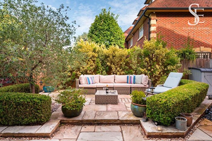 5 Bedroom Detached House For Sale In Harcourt Hill, Oxford, OX2