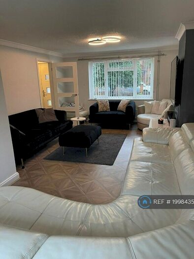 4 Bedroom Semi-Detached House To Rent In Park Crescent, Ascot, SL5