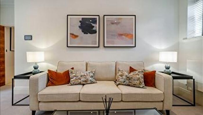 2 Bedroom Flat To Rent In Rainville Road, London, W6