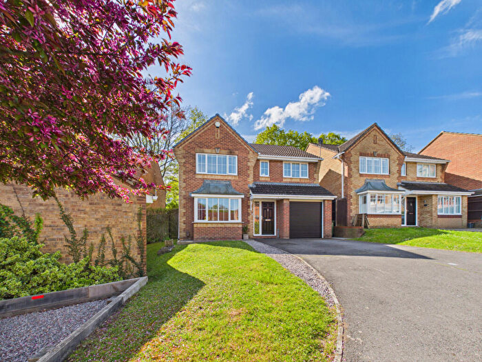 4 Bedroom Detached House For Sale In Haflinger Drive, Whiteley, PO15