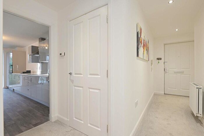 2 Bedroom Flat For Sale In Flat, Cunningham Square, Portobello, Edinburgh, EH15