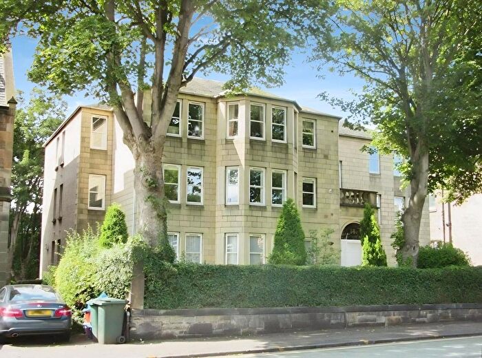 2 Bedroom Flat To Rent In Mayfield Gardens, Edinburgh, EH9