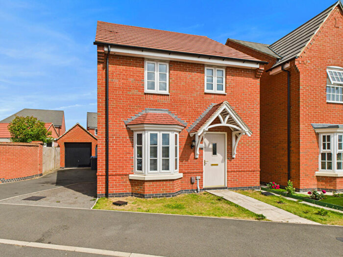 3 Bedroom Detached House For Sale In Elwick Road, Sinfin, DE24