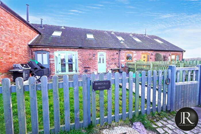 4 Bedroom Barn Conversion For Sale In Lea Road, Hixon, ST18