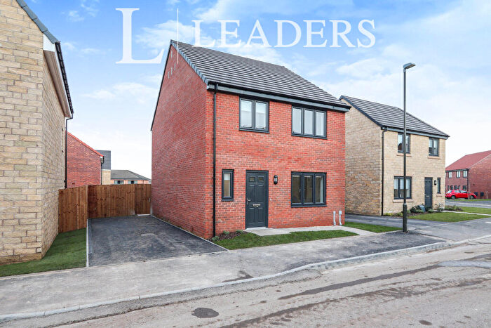 4 Bedroom Detached House To Rent In Moonbeam Street, Clay Cross, S45