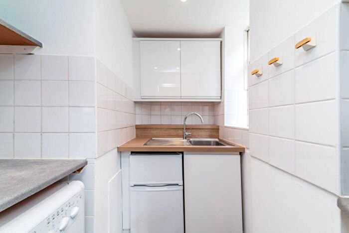 Studio For Sale In Fetter Lane, City, London, EC4A